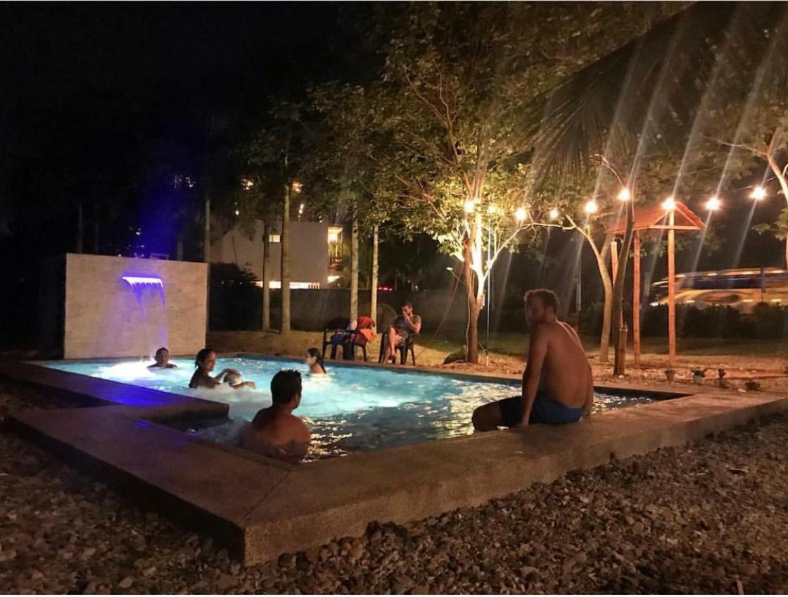 Tavarua Hotel Montañita Eksteriør bilde