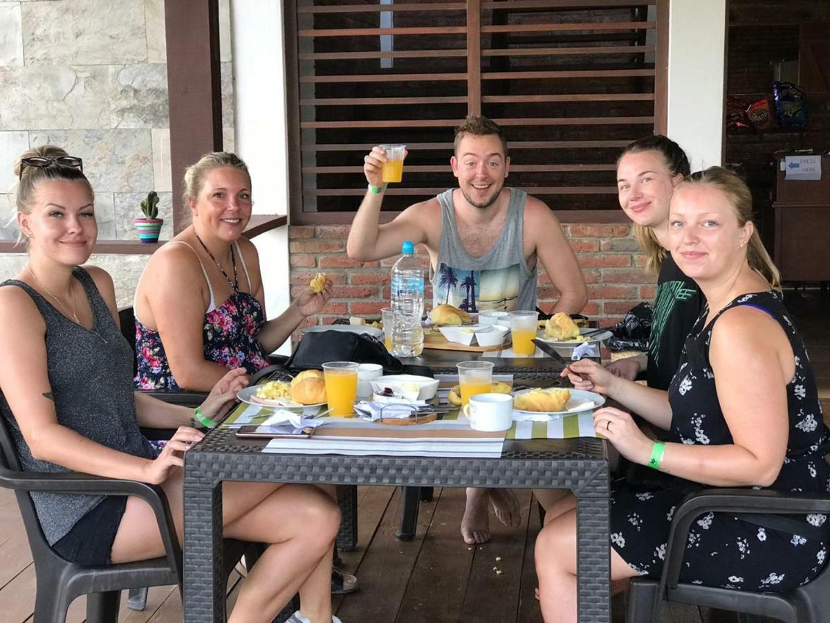 Tavarua Hotel Montañita Eksteriør bilde